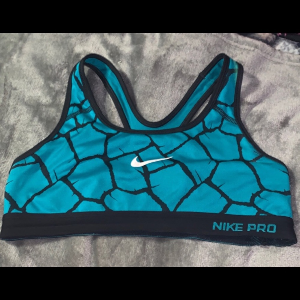 Nike sports bra